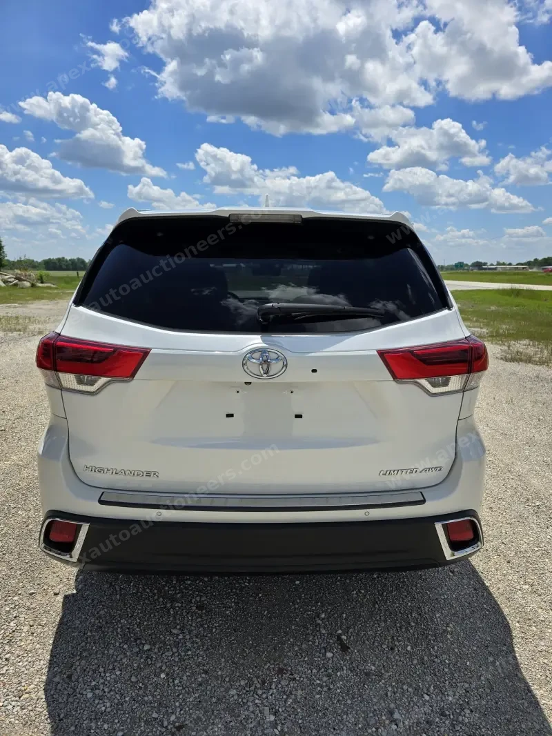 2018 Toyota Highlander Limited AWD photo 37