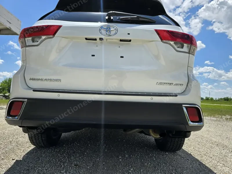 2018 Toyota Highlander Limited AWD photo 33