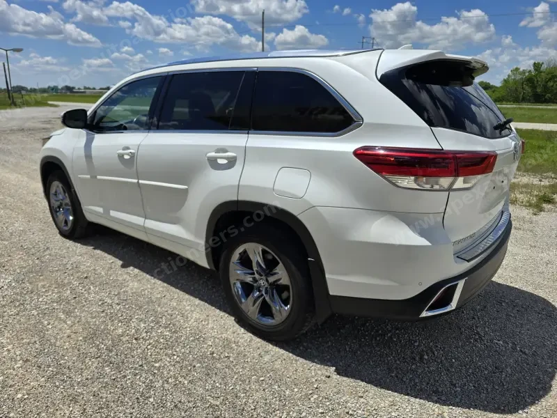 2018 Toyota Highlander Limited AWD photo 36