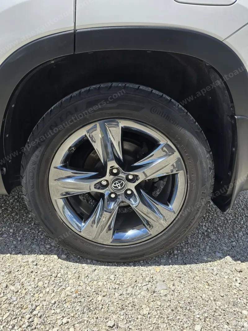 2018 Toyota Highlander Limited AWD photo 31