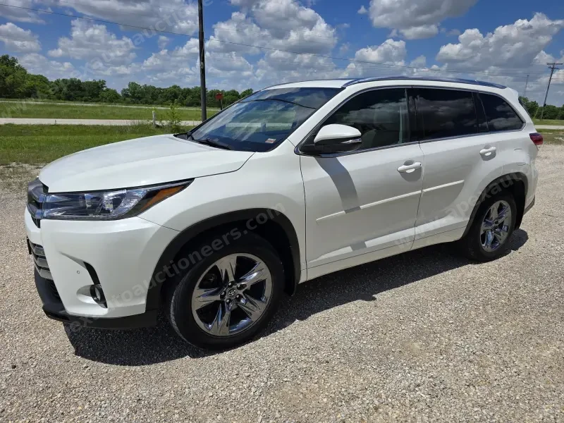 2018 Toyota Highlander Limited AWD photo 41