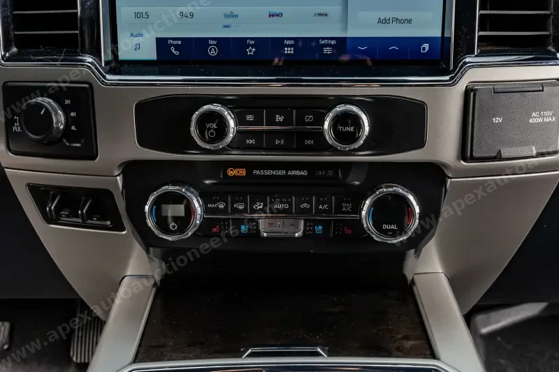 2022 Ford F250 Lariat photo 11