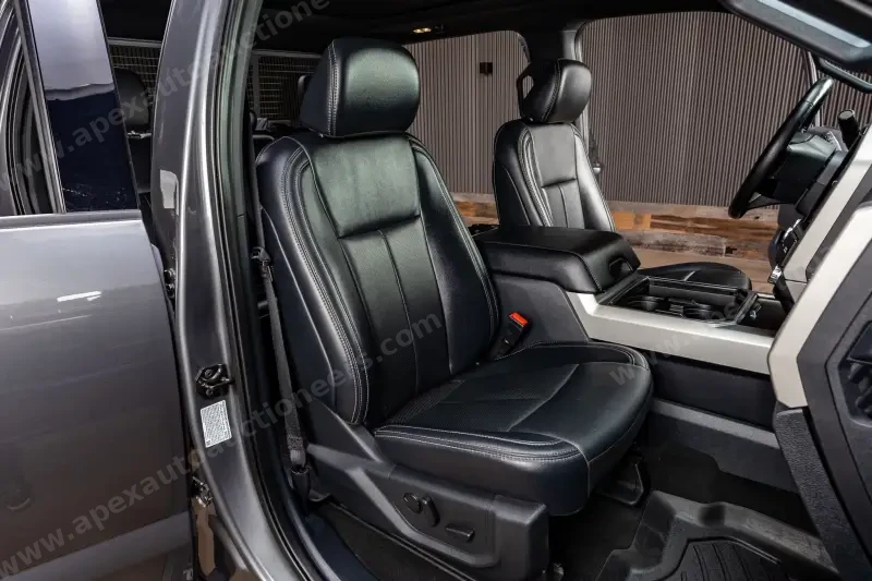 2022 Ford F250 Lariat photo 9