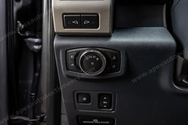 2022 Ford F250 Lariat photo 12
