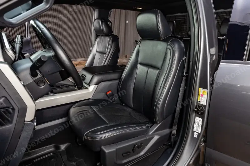 2022 Ford F250 Lariat photo 31