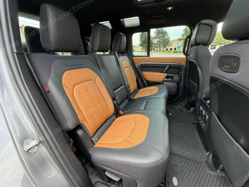 2021 Land Rover Defender 110 X Sport photo 47