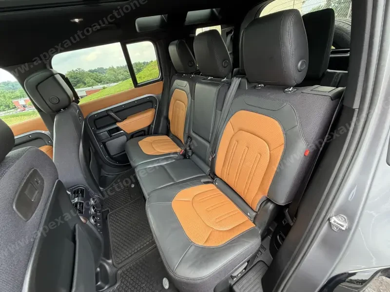 2021 Land Rover Defender 110 X Sport photo 44