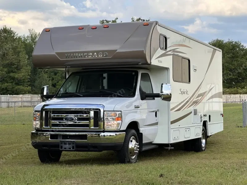 2018 Winnebago Spirit 25B photo 29