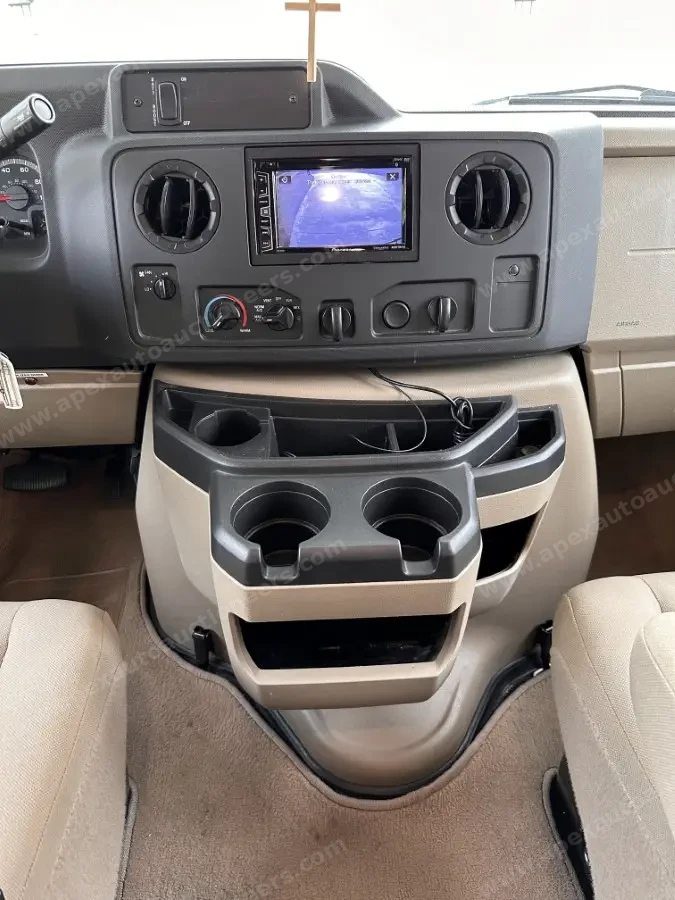 2018 Winnebago Spirit 25B photo 18