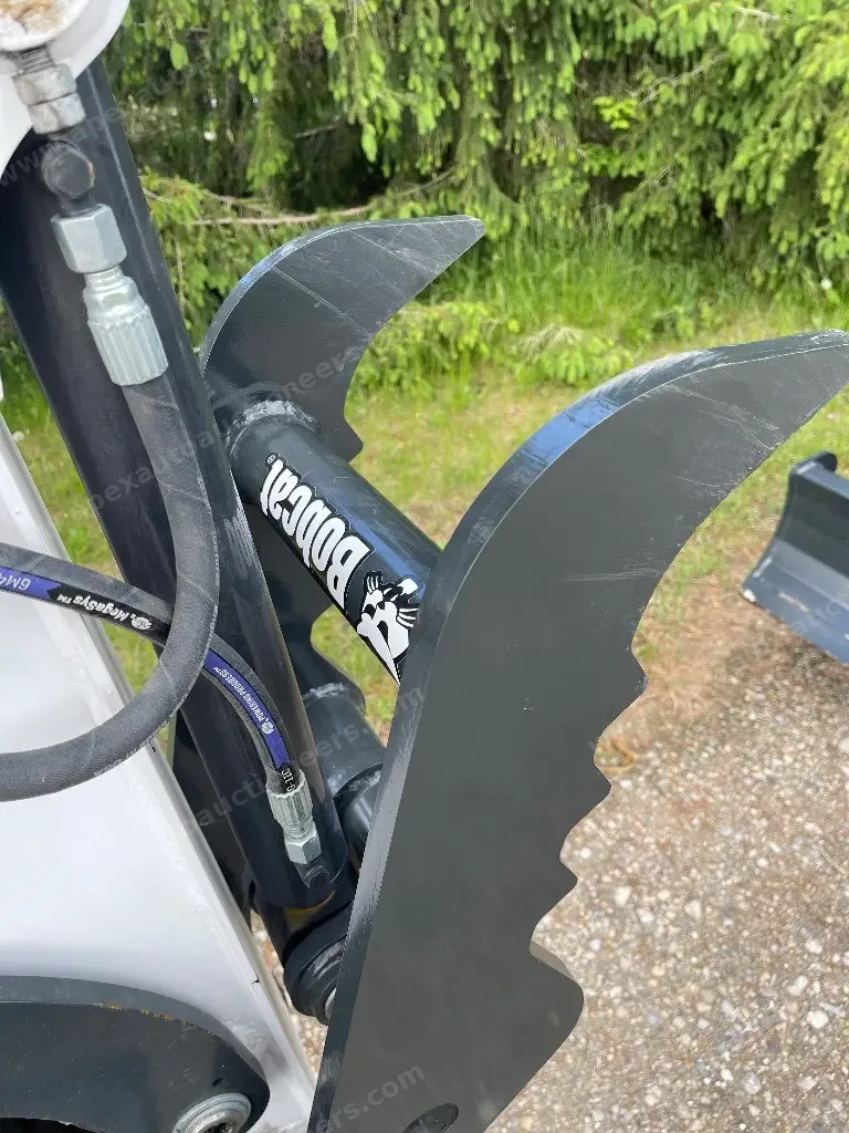 2020 Bobcat E35 Excavator photo 13