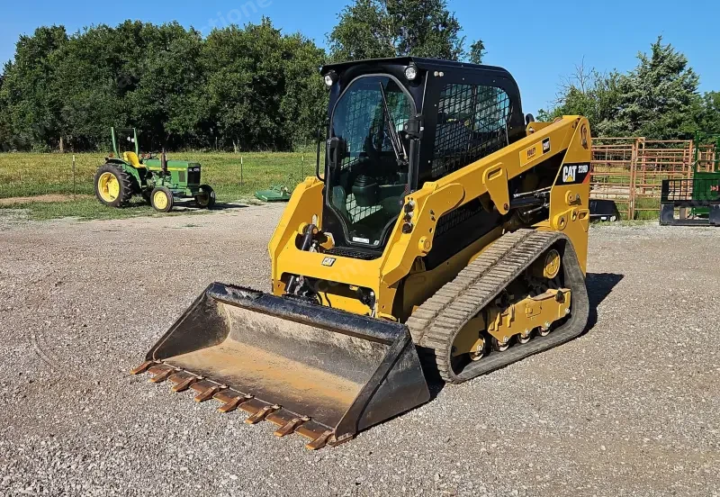 2019 Caterpillar 239D photo 1