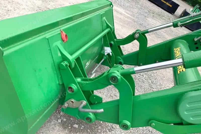 2013 John Deere 5100E MFWD photo 52