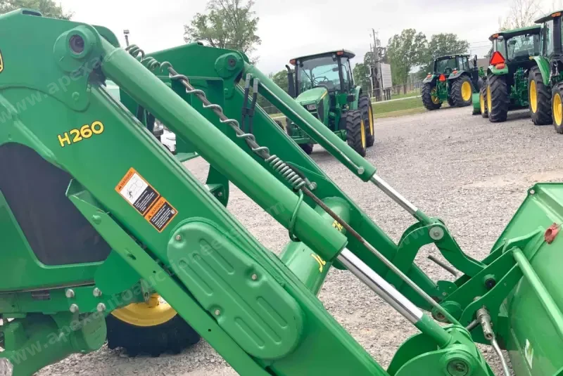 2013 John Deere 5100E MFWD photo 61