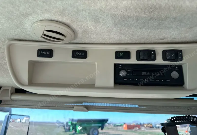 2018 John Deere 9620RX photo 54