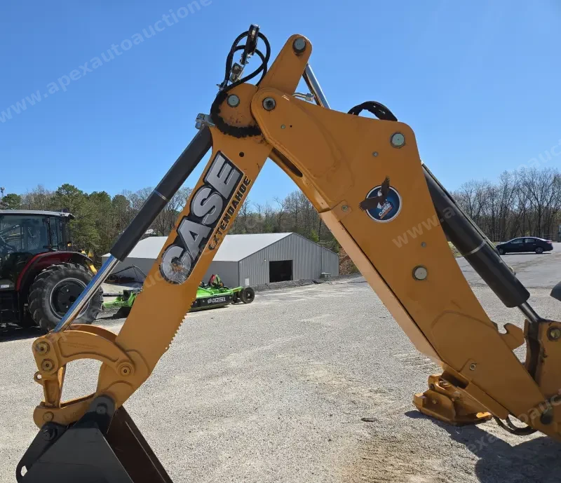 2016 Case 580 Super N photo 74