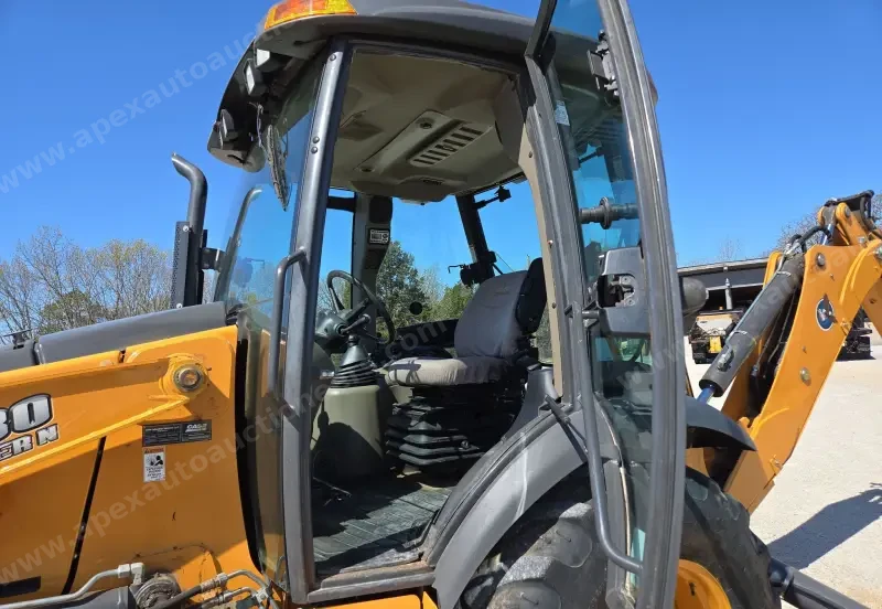 2016 Case 580 Super N photo 110