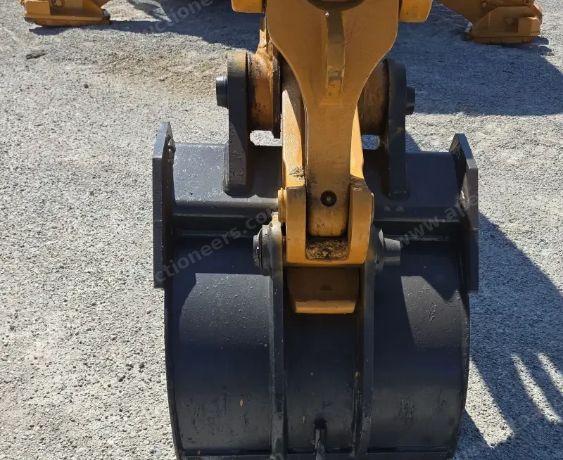 2016 Case 580 Super N photo 90