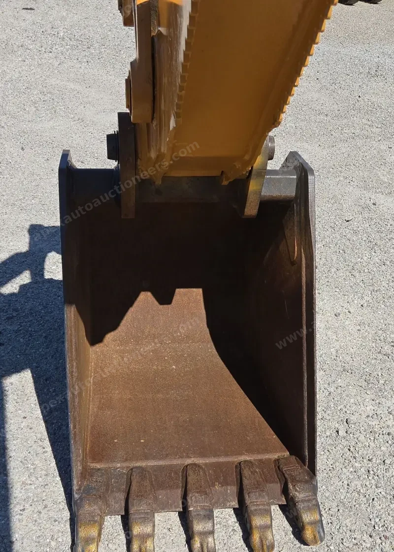 2016 Case 580 Super N photo 86