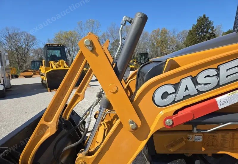 2016 Case 580 Super N photo 13