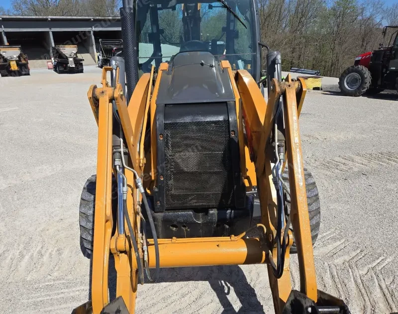 2016 Case 580 Super N photo 14