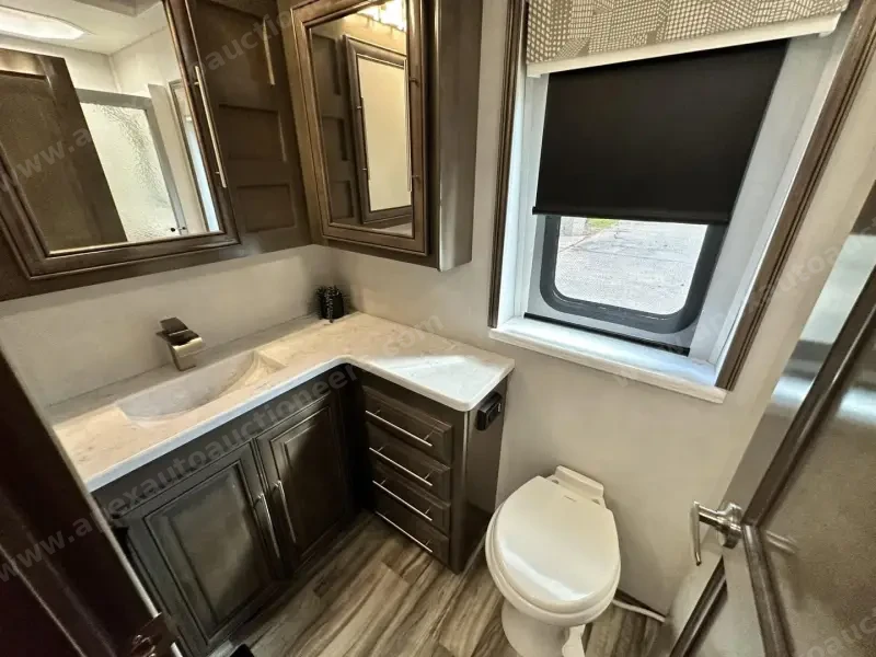2021 Georgetown GT7 36k photo 11