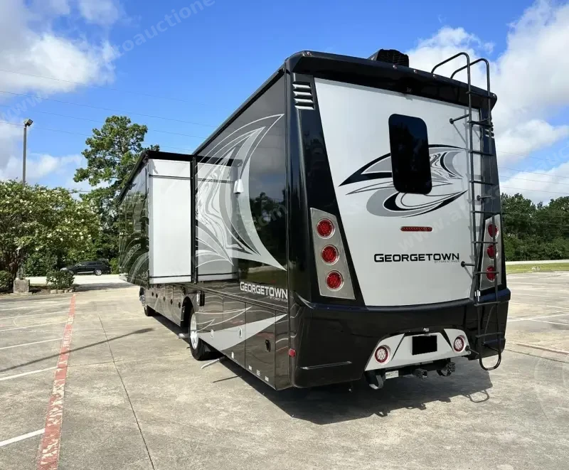 2021 Georgetown GT7 36k photo 3