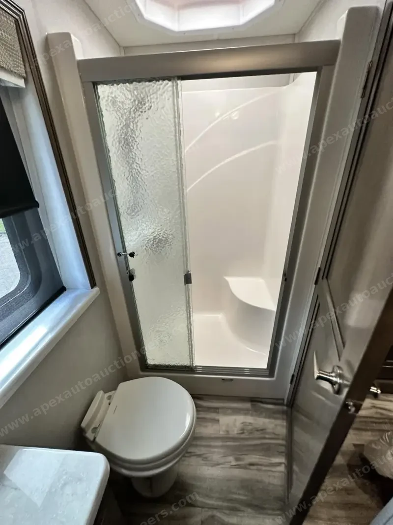 2021 Georgetown GT7 36k photo 9