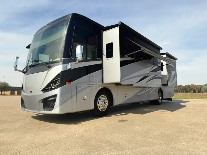 2020 Tiffin Phaeton 37BH photo 12