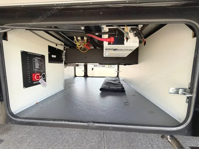 2020 Tiffin Phaeton 37BH photo 34