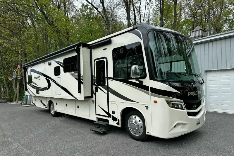 2020 JAYCO PRECEPT 34G photo 1