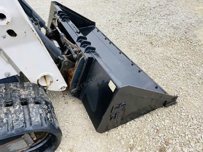 2018 Bobcat T650 photo 10