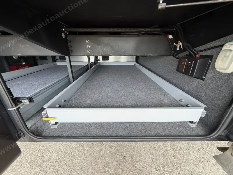 2011 Tiffin Phaeton 40QTH photo 30