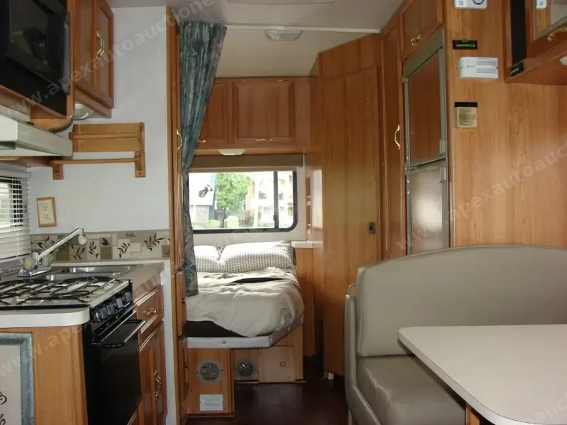 1999 Coachmen Catalina Sport photo 14