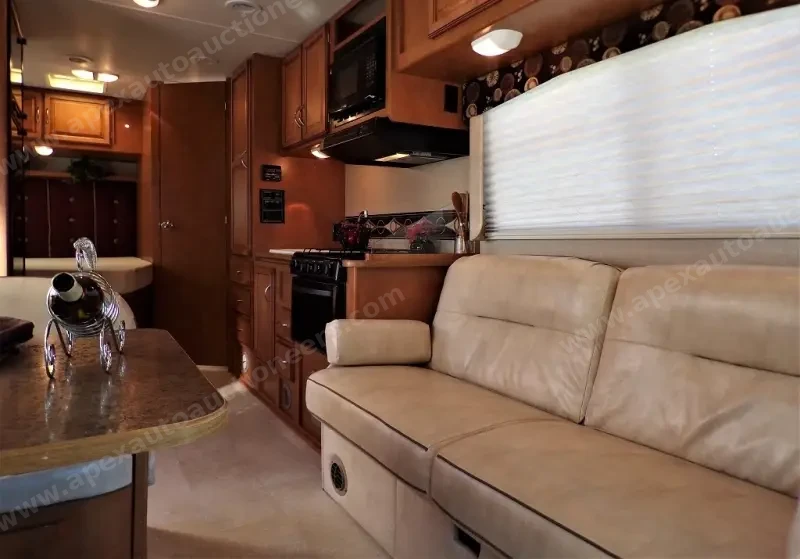 2014 Itasca Spirit 25B photo 12