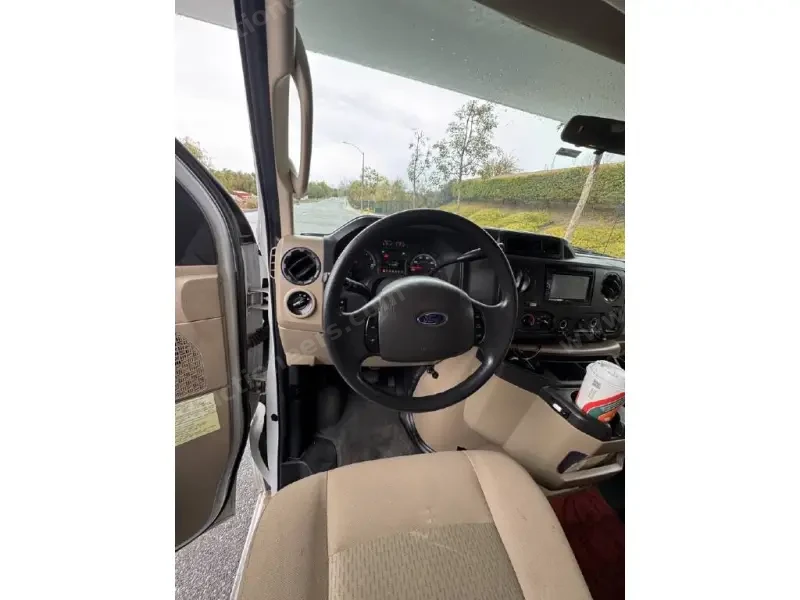 2015 Winnebago Minnie Winnie 22R photo 28