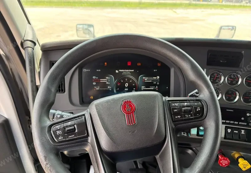 2022 Kenworth T680 photo 57
