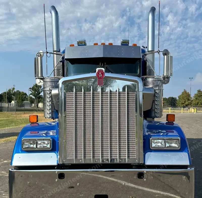 2022 Kenworth W900 photo 2