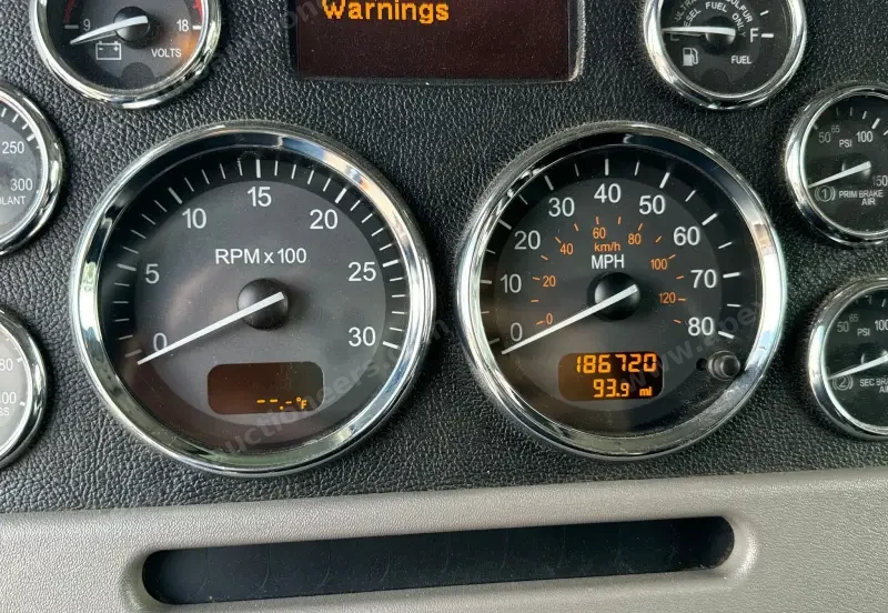 2021 Peterbilt 389 photo 35