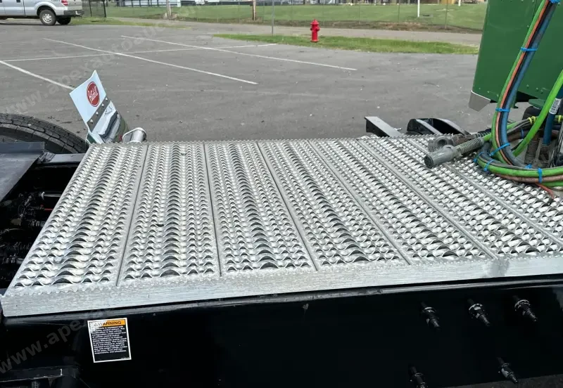 2021 Peterbilt 389 photo 17