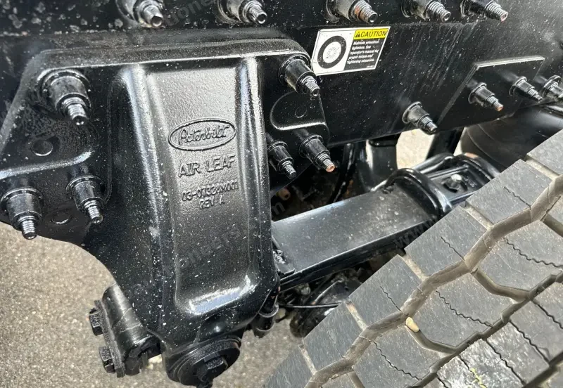 2021 Peterbilt 389 photo 25