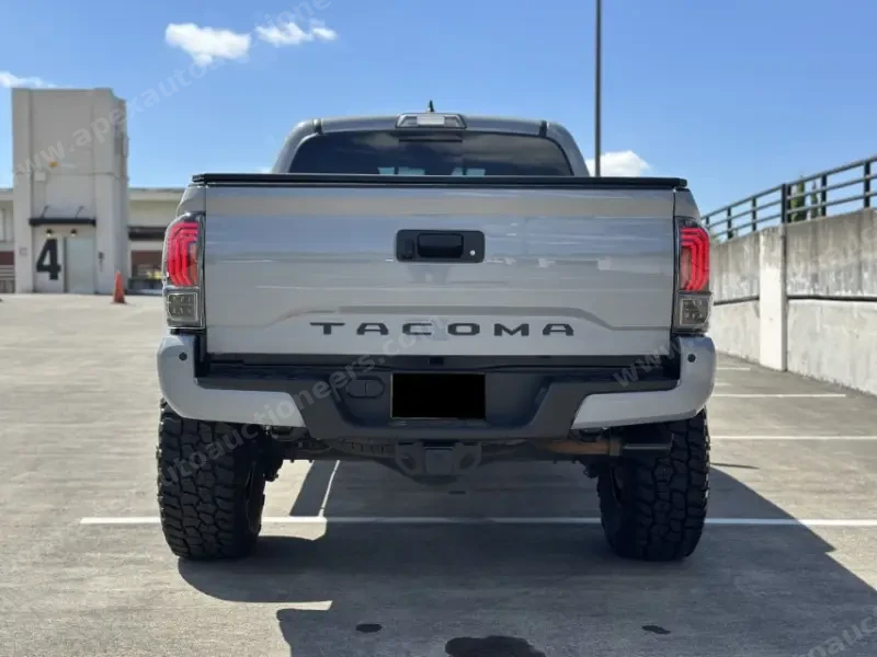 2021 Toyota Tacoma Double Cab TRD Off-Road photo 13