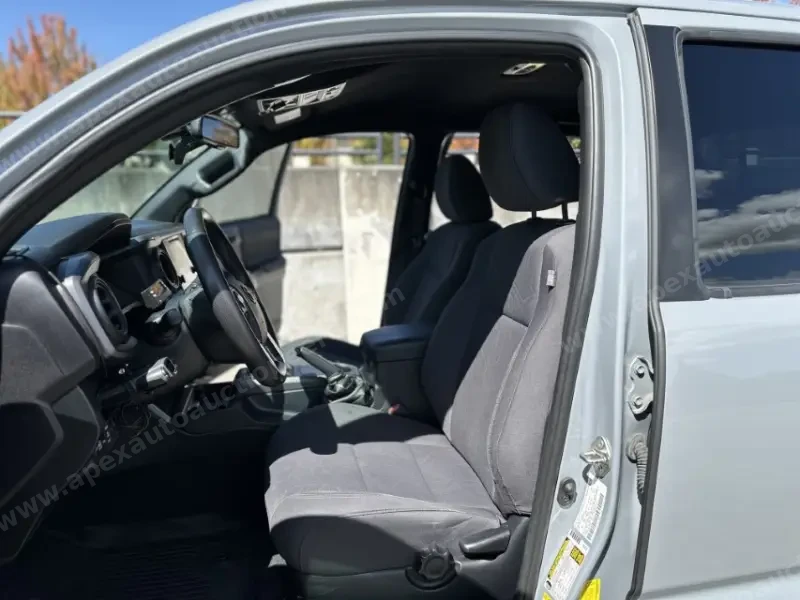 2021 Toyota Tacoma Double Cab TRD Off-Road photo 17