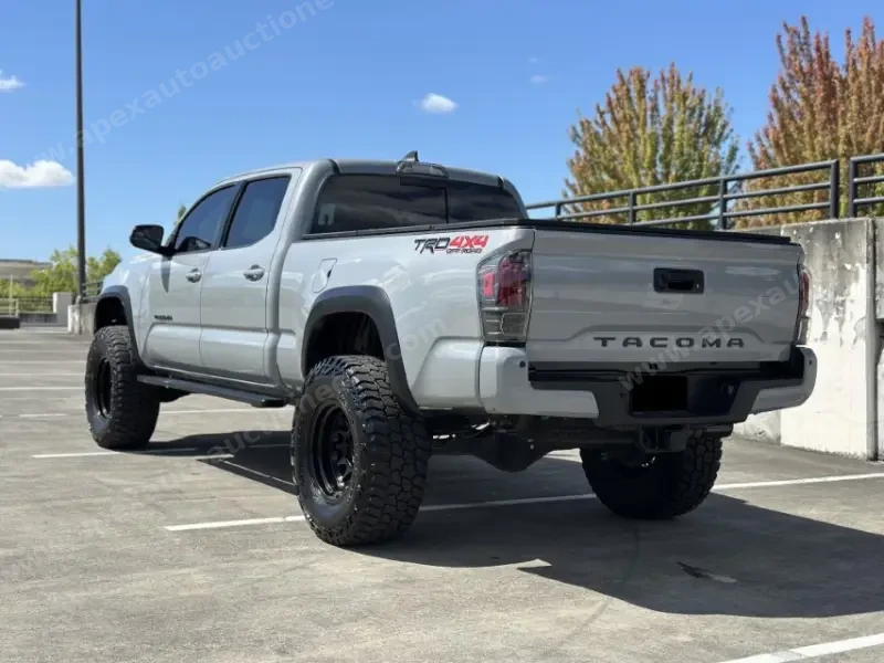 2021 Toyota Tacoma Double Cab TRD Off-Road photo 22