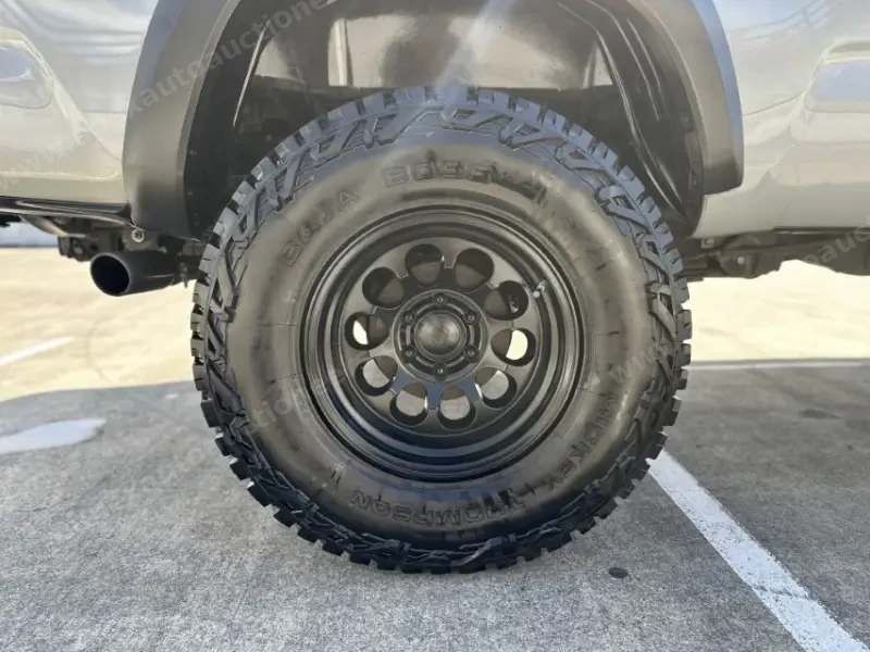 2021 Toyota Tacoma Double Cab TRD Off-Road photo 8
