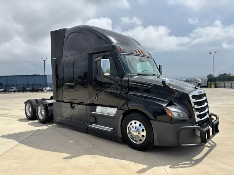 2021  Freightliner  CASCADIA 126 photo 21