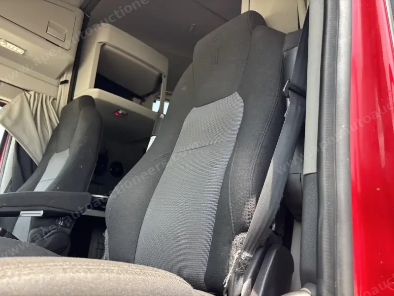 2022 Kenworth T680 Sleeper photo 13