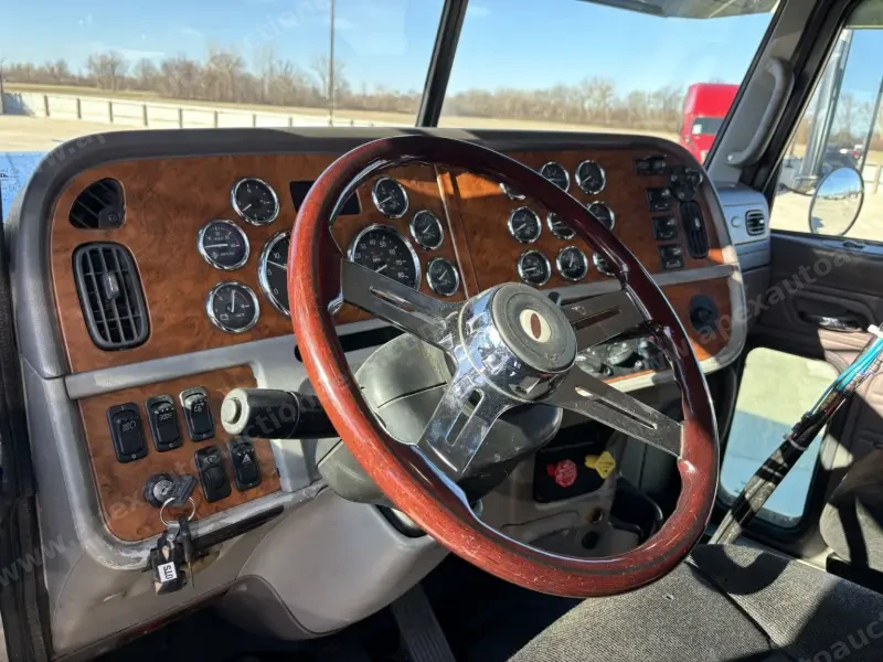 2007 Peterbilt 379EXHD photo 12