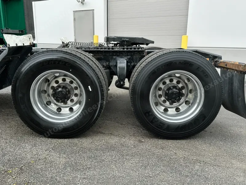2018 Freightliner Cascadia 125 Evolution Sleeper photo 13