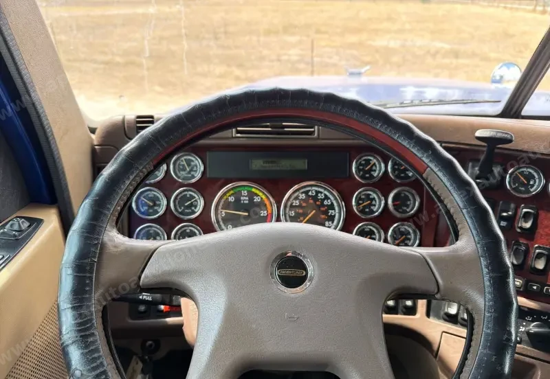 2020 Freightliner Coronado glider kit photo 39
