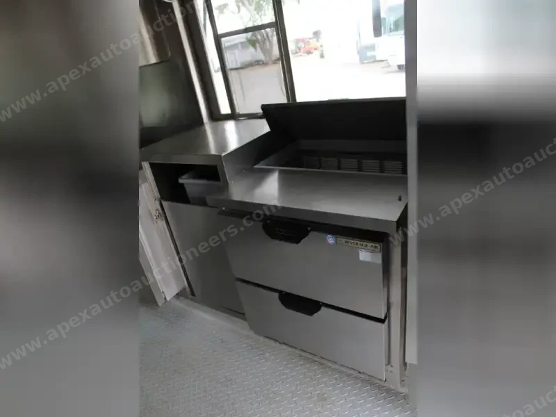 2013 Ford Catering Truck - Food Truck - E-550 Utilimaster 18 Ft Catering Step Van Food Truck For Sale photo 18